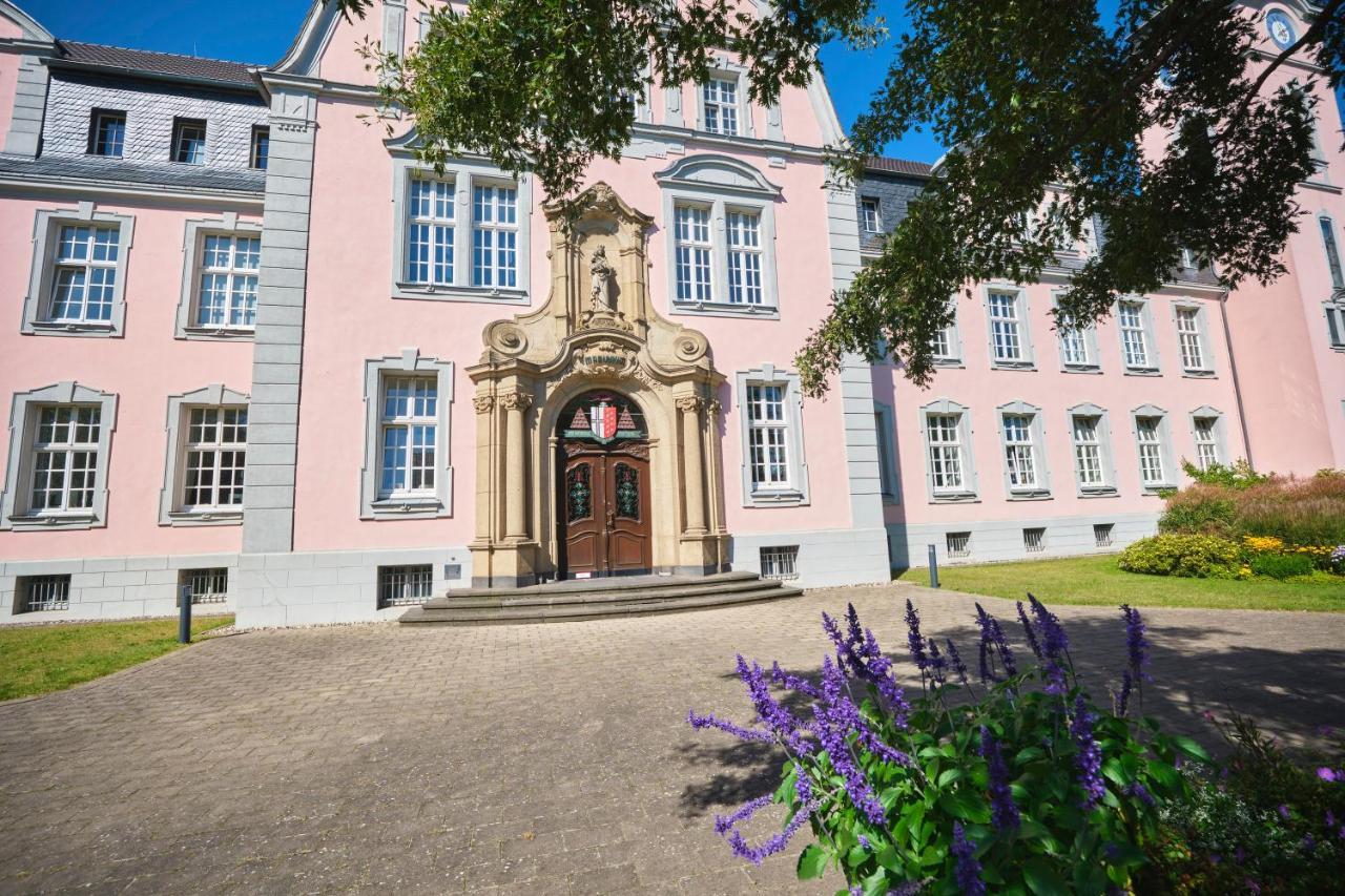 Historisches Deluxe Apartment Im Marianum Нойс Екстер'єр фото