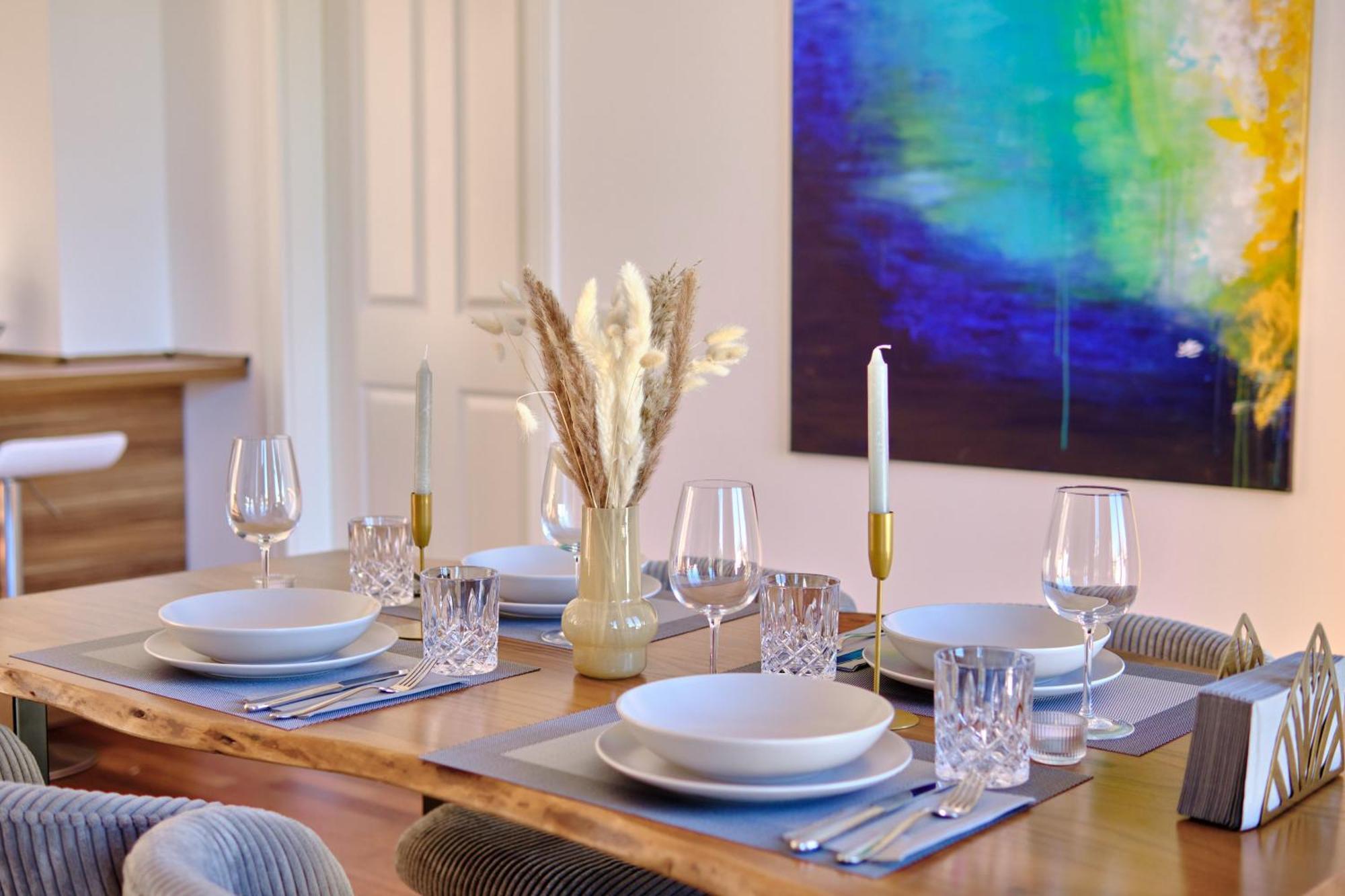 Historisches Deluxe Apartment Im Marianum Нойс Номер фото